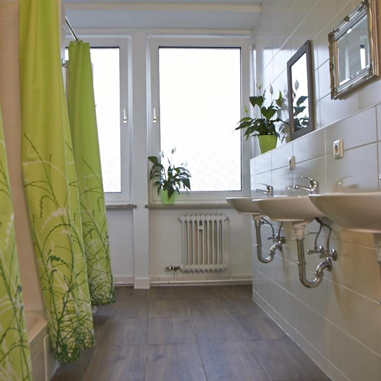 PM-Rooms - Habitación Individual con baño compartido - 2