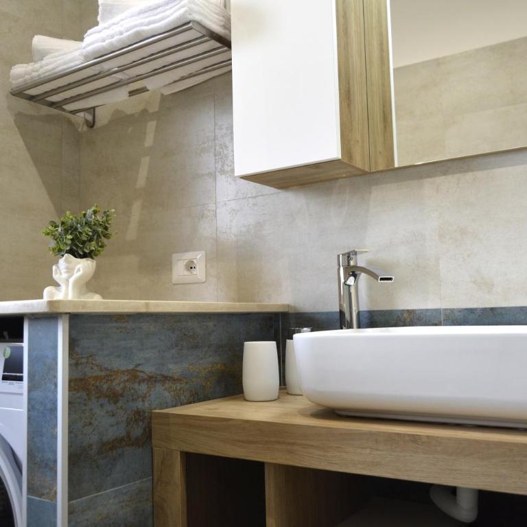 Green and Blue Apartment - Metro C, Free Parking and Wifi - Appartement 2 Chambres - 11