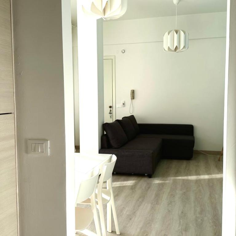 Marcelli, trilocale ristrutturato con terrazzo vista mare - Two-Bedroom Apartment - 11