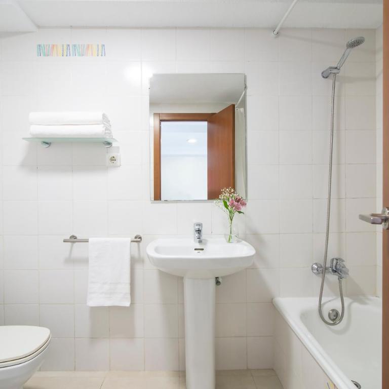 Pierre & Vacances Benidorm Levante - Adults Recommended - One-Bedroom Apartment (2-4) - 18