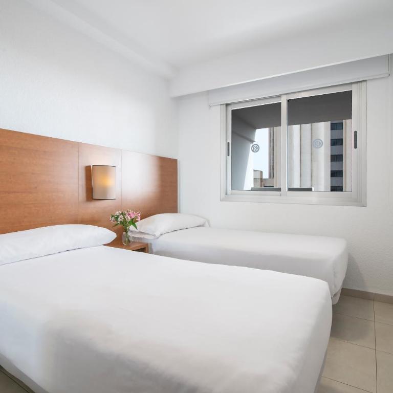 Pierre & Vacances Benidorm Levante - Adults Recommended - One-Bedroom Apartment (2-4) - 5