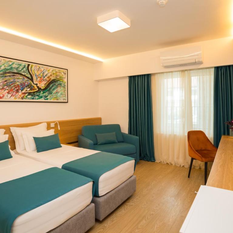 Hotel Admiral - Komfor Dvokrevetna Soba s Bračnim Krevetom ili Dvokrevetna Soba sa Zasebnim Krevetima - 7