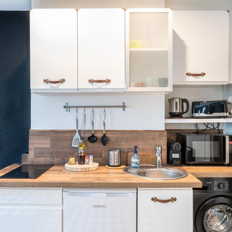 Le Wagon secret - Coeur de ville - Ecran géant - 2 pers - Appartement 1 Chambre - 15