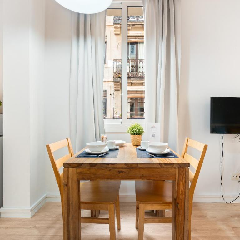 Lodging Apartments Barceloneta Beach Studio 12 - One-Bedroom Apartment - 12