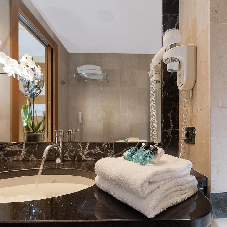 Cardinal Hotel St. Peter - Superior Double or Twin Room with Terrace - 2