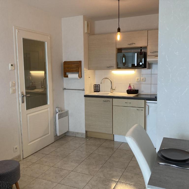 La Belle Etape - Appartement 2 Etoiles - Centre Ville - Apartment - 7
