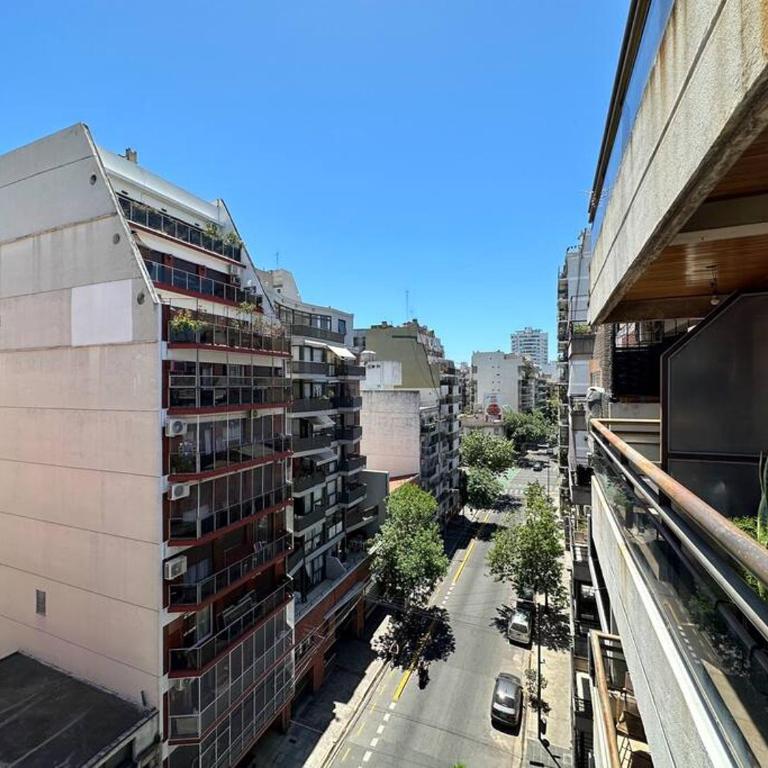 Charming & Comfy Almagro Gem: Balcony ~ Double Bed - One-Bedroom Apartment - 12