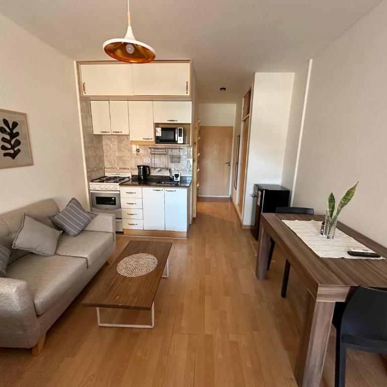 Charming & Comfy Almagro Gem: Balcony ~ Double Bed - One-Bedroom Apartment - 25