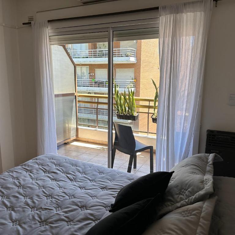 Charming & Comfy Almagro Gem: Balcony ~ Double Bed - One-Bedroom Apartment - 34