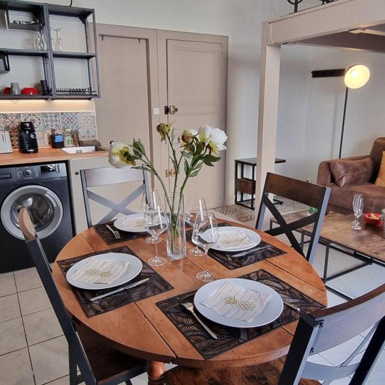 LE MONTMORENCY 35 Authentique Centre Historique Climatisation - Appartement 1 Chambre - 13