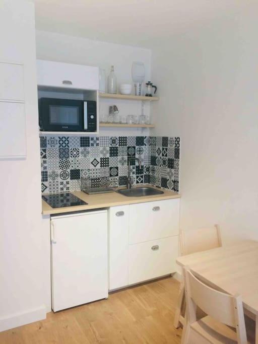 Nantes gare , Studio proche Cathédrale / IUT - One-Bedroom Apartment - 2