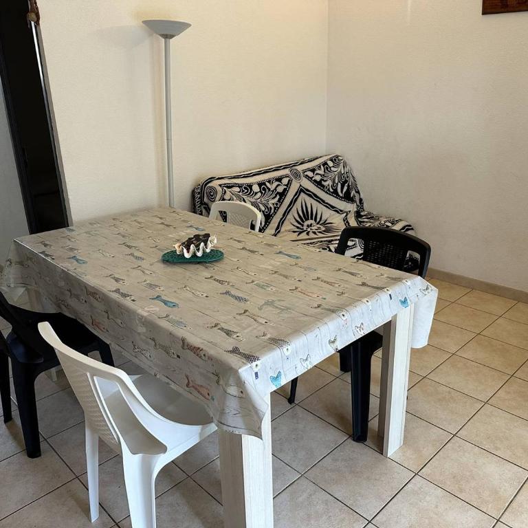 HOLIDAYLAND 302 VILLA T3 MEZZANINE 8 couchages climatisé NARBONNE PLAGE - Maison 2 Chambres - 17