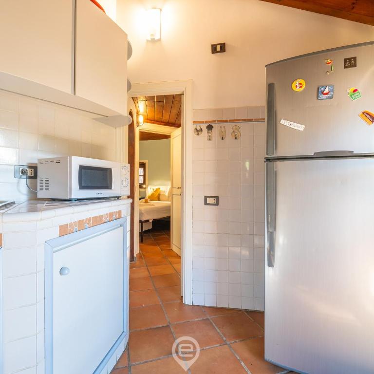 Villa Giada - Three-Bedroom House - 13