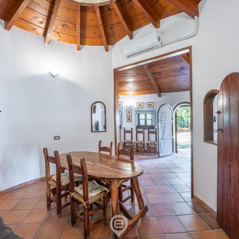 Villa Giada - Three-Bedroom House - 8