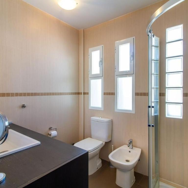 Adosado en zona tranquila del Albir - Three-Bedroom House - 10