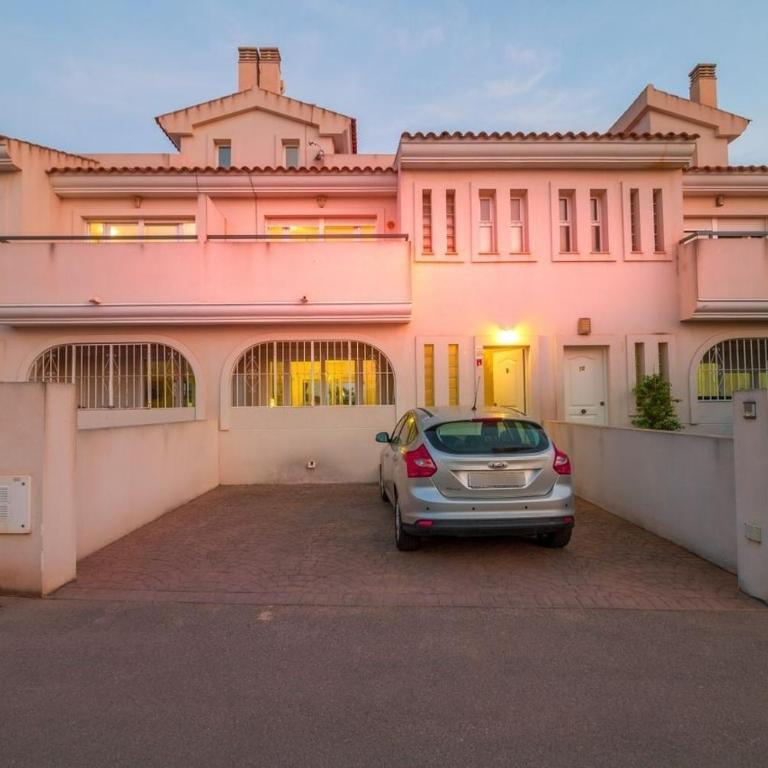 Adosado en zona tranquila del Albir - Three-Bedroom House - 19