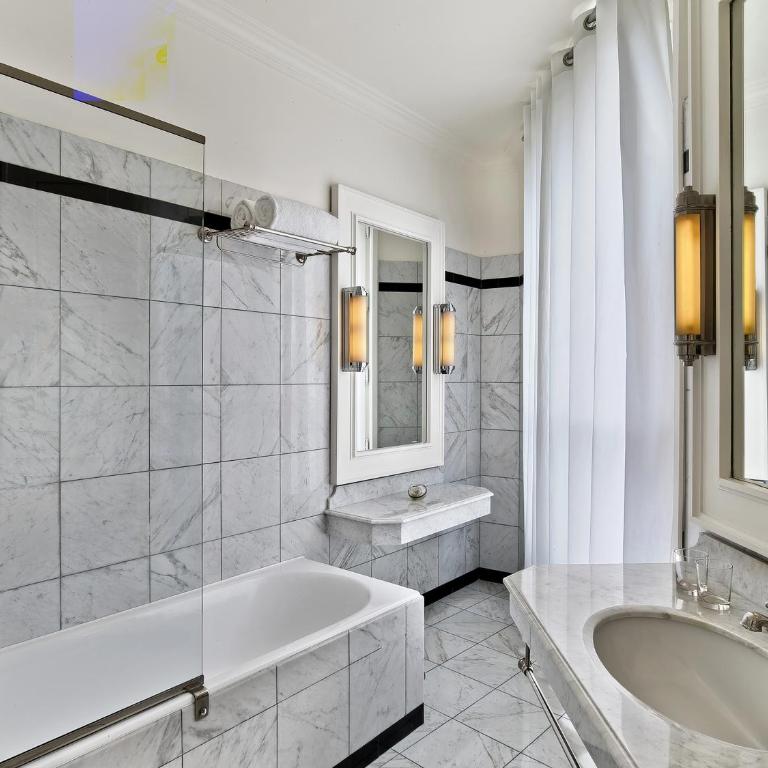 Le Dokhan's Paris Arc de Triomphe, a Tribute Portfolio Hotel - Chambre Supérieure Lit Queen-Size - 1