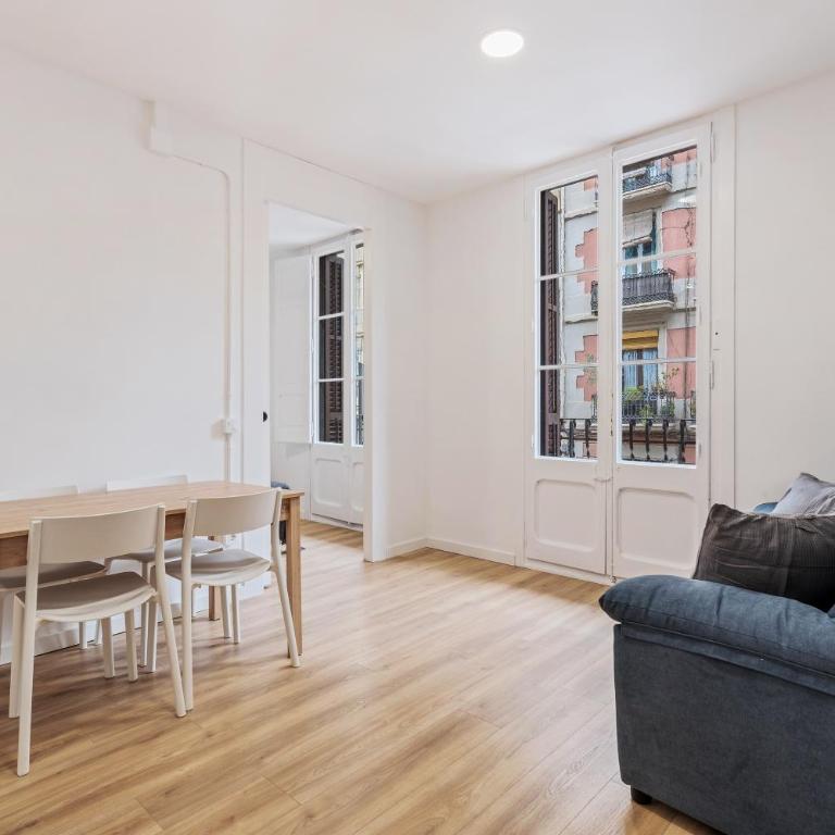 AB Nou de la Rambla - Two-Bedroom Apartment 2 - 5
