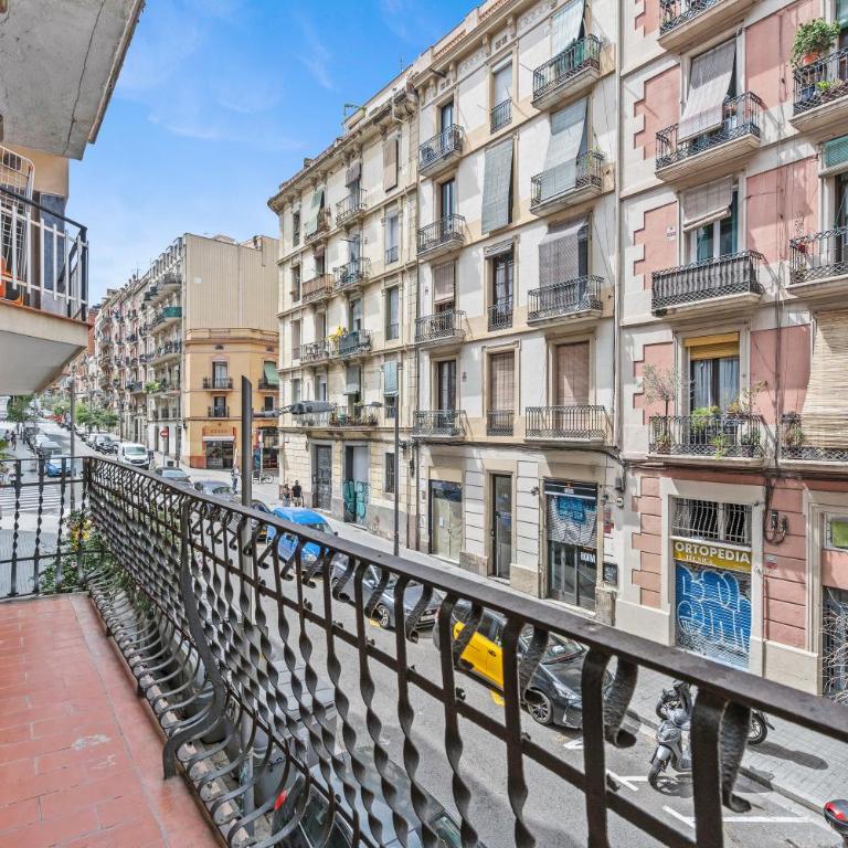 AB Nou de la Rambla - Two-Bedroom Apartment 2 - 10