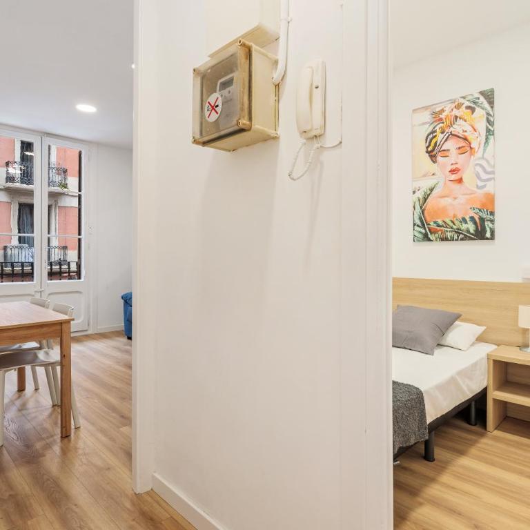 AB Nou de la Rambla - Two-Bedroom Apartment 2 - 15