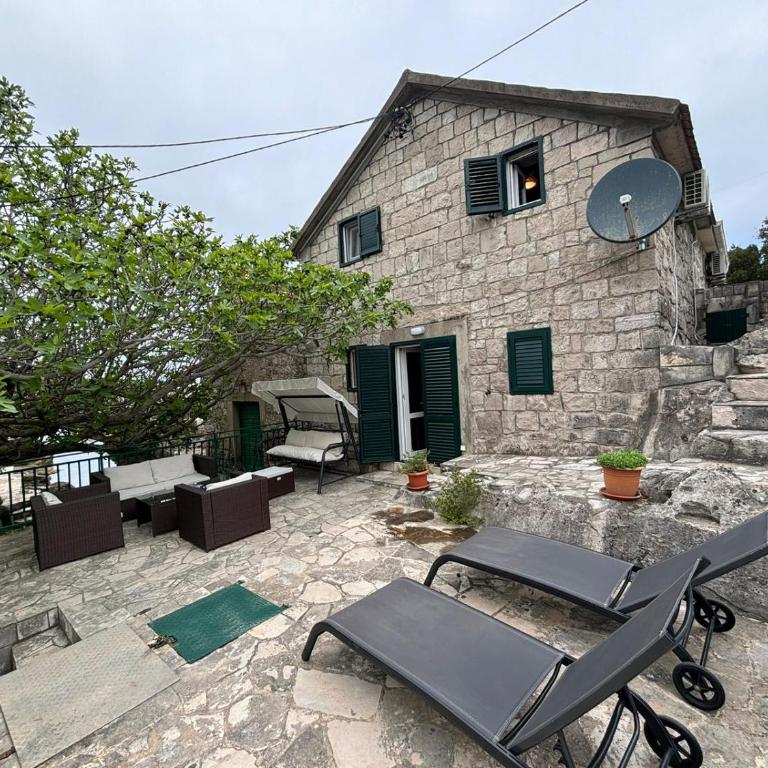 Bay House Kakrc - Two-Bedroom House - 4