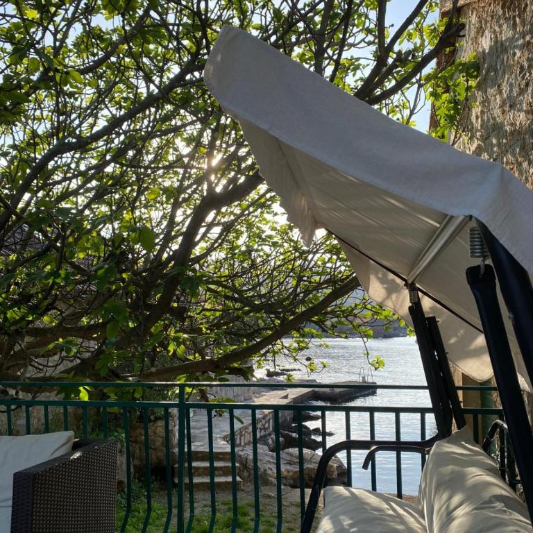 Bay House Kakrc - Two-Bedroom House - 22