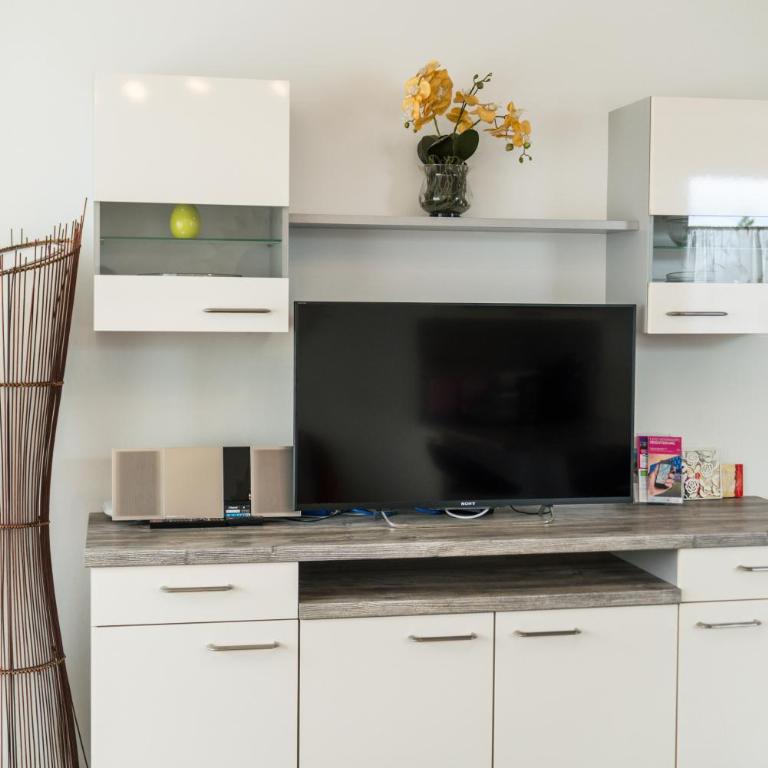 Easyapartments Leo - Apartment mit Balkon - 16