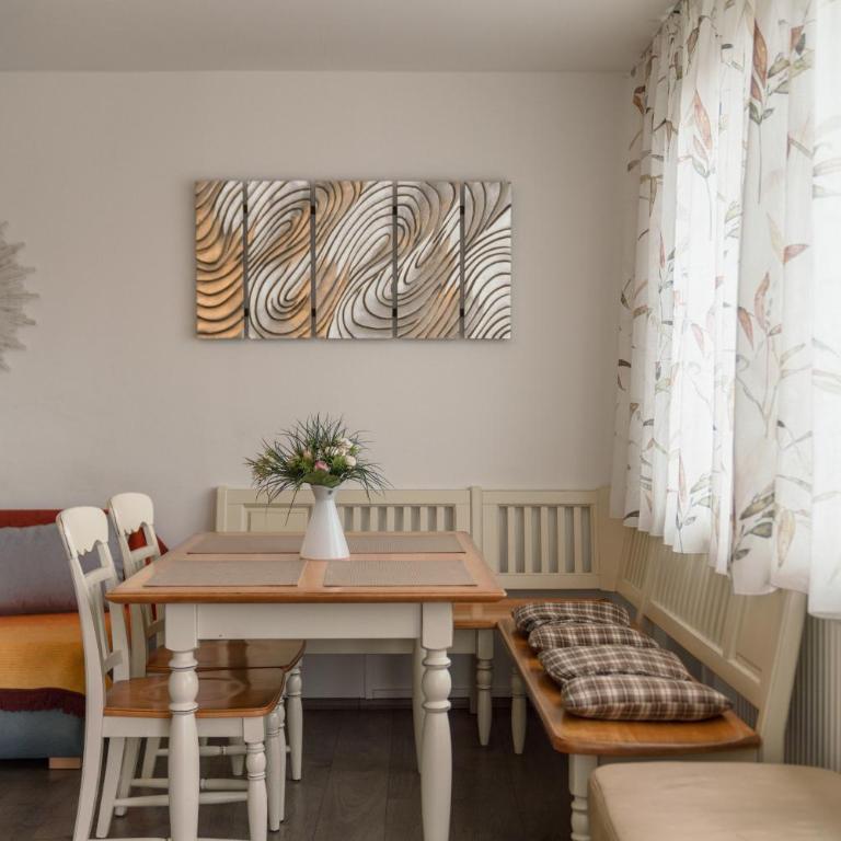 Easyapartments Leo - Apartment mit Balkon - 23