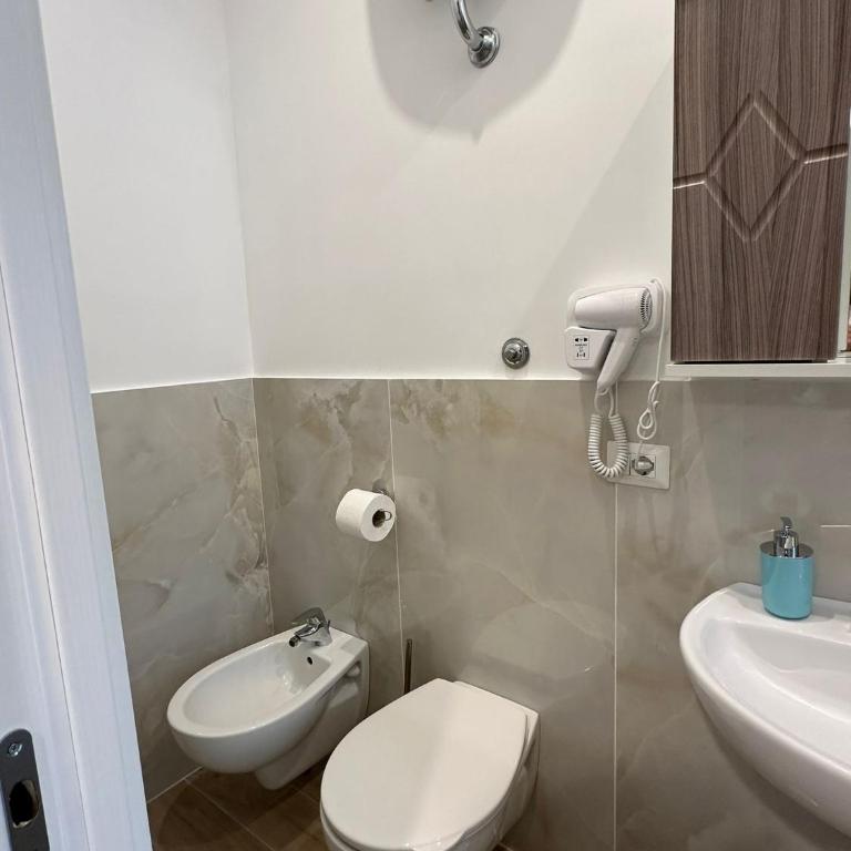 B&B Zelia Napoli - Camera Singola con Bagno Privato - 5