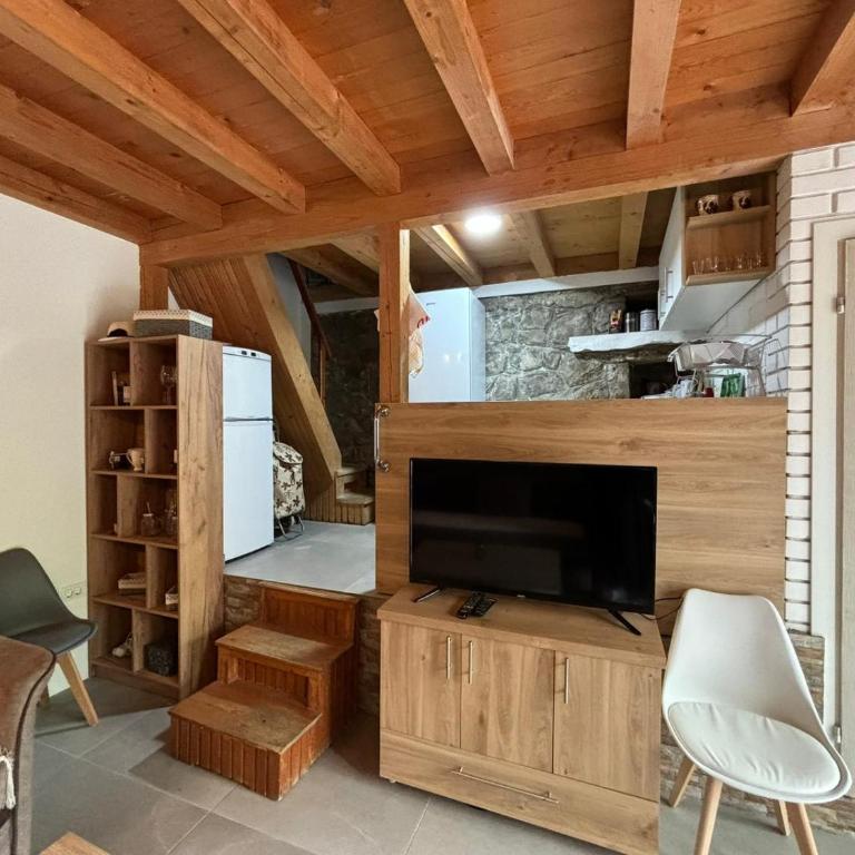 Bay House Kakrc - Two-Bedroom House - 9