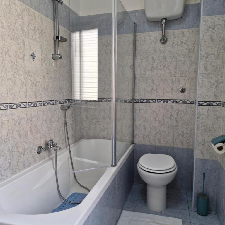 Casa Imma - Camera Matrimoniale con Bagno in Comune - 14