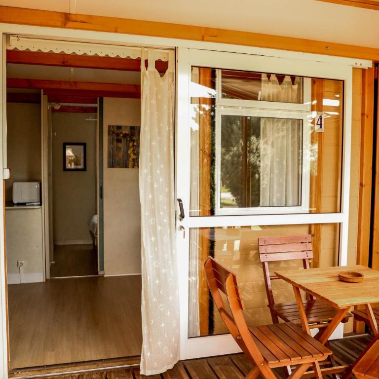 Camping Castillo de Loarre - Bungalow (4 Adults) - 13