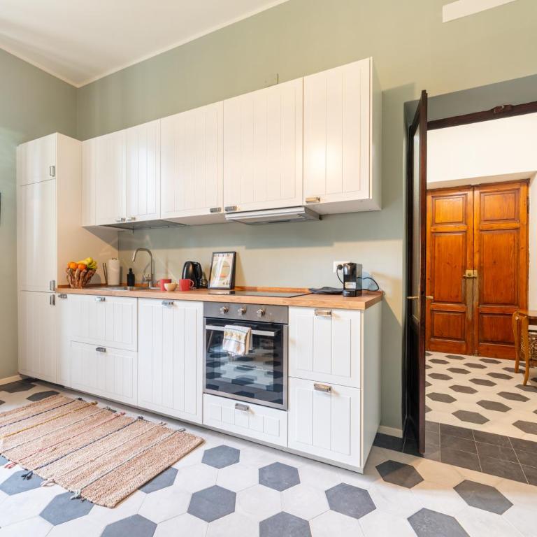GuestHost - Borgo Bliss in Parma's San Giuseppe District - Two-Bedroom Apartment - 5