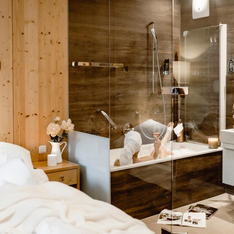 Boutiquehotel Hubertushof - Deluxe Doppelzimmer - 7