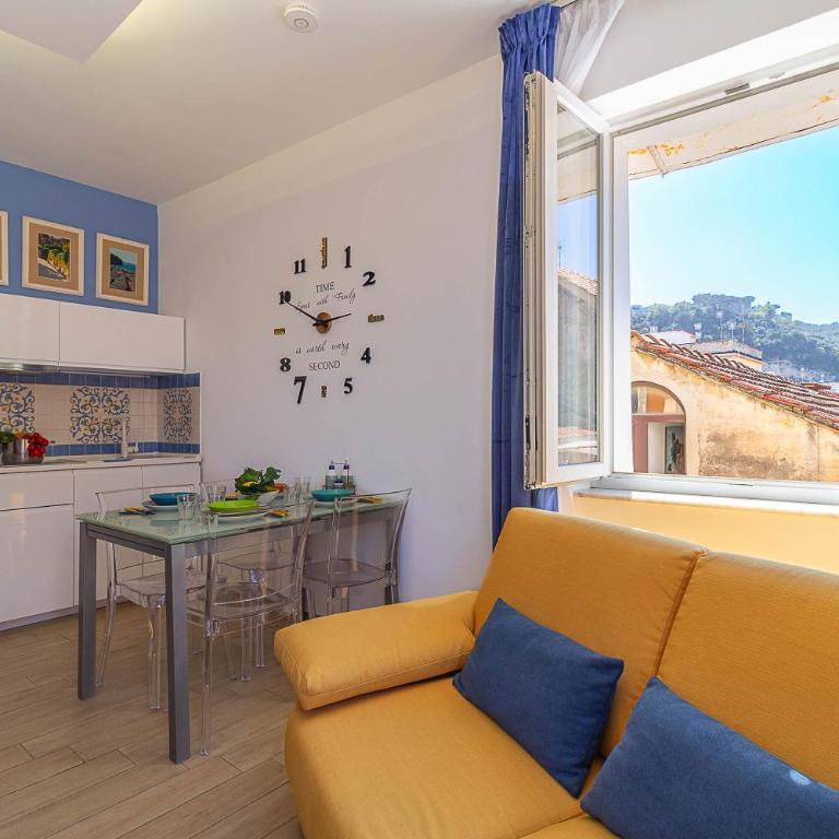Vivaldo Suite Accademia - Boutique Penthouse in the Heart of Sorrento - Apartment - 5