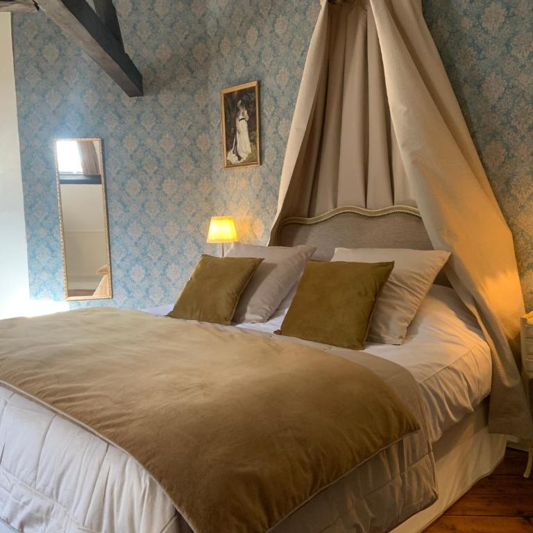 Chambres d'hôtes du château - Grande Chambre Double - 3