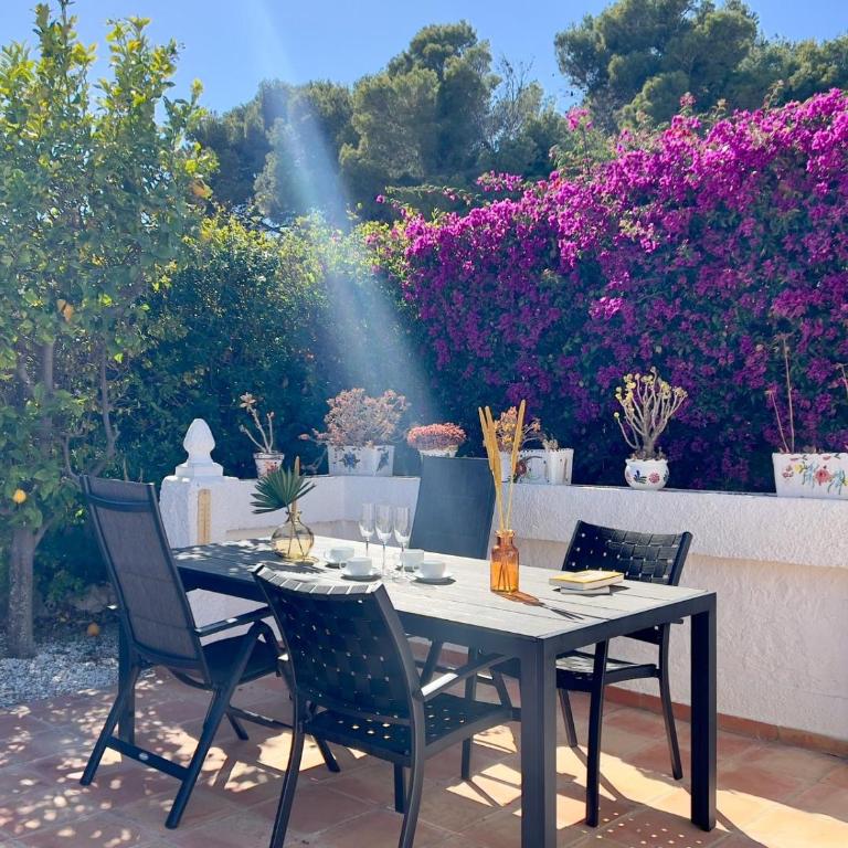 Foncha by Sun & Sea Homes - Two-Bedroom House - 2
