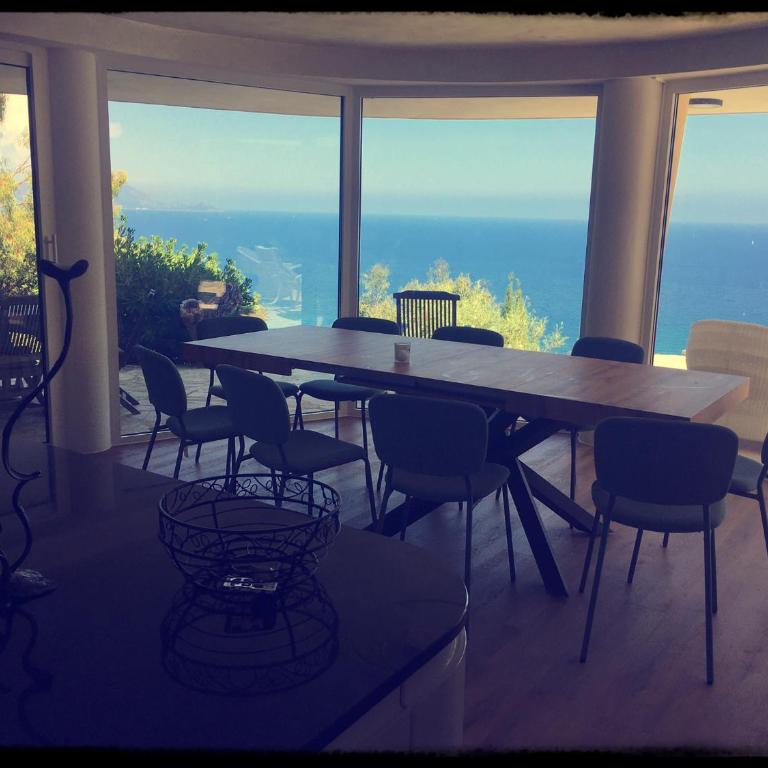 Villa with DREAM VIEW and SWIMMING POOL!! - Villa - 7