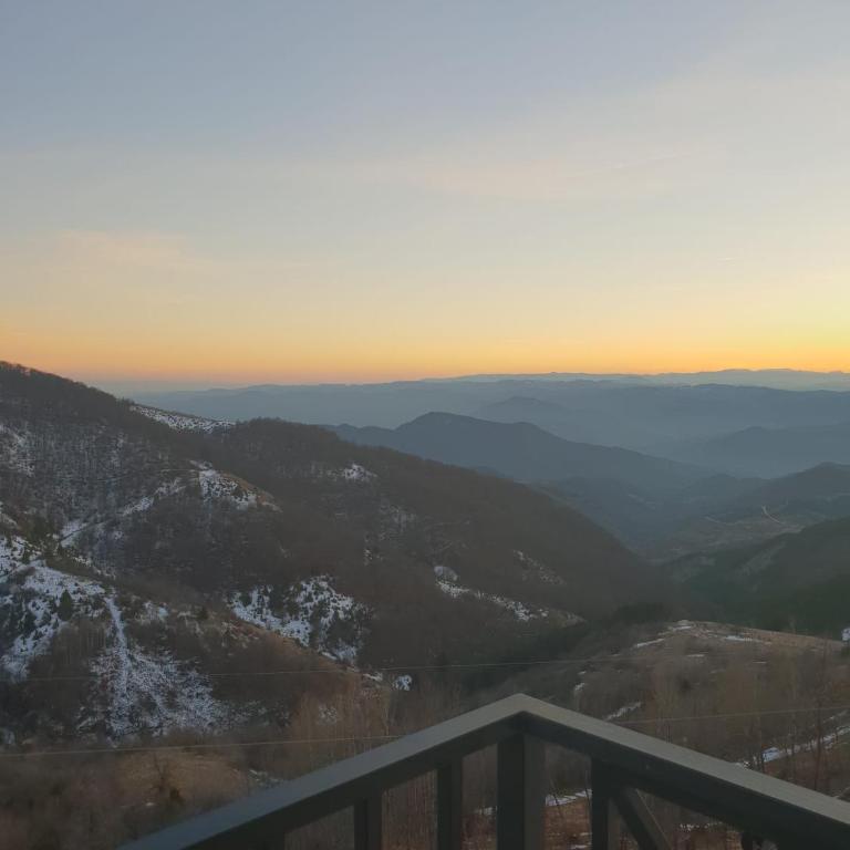 Jigy Kop - Studio with Mountain View - 31