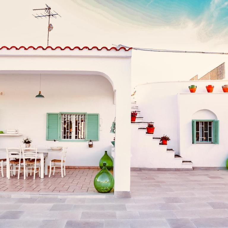 Villa Mina - Three-Bedroom Villa - 4