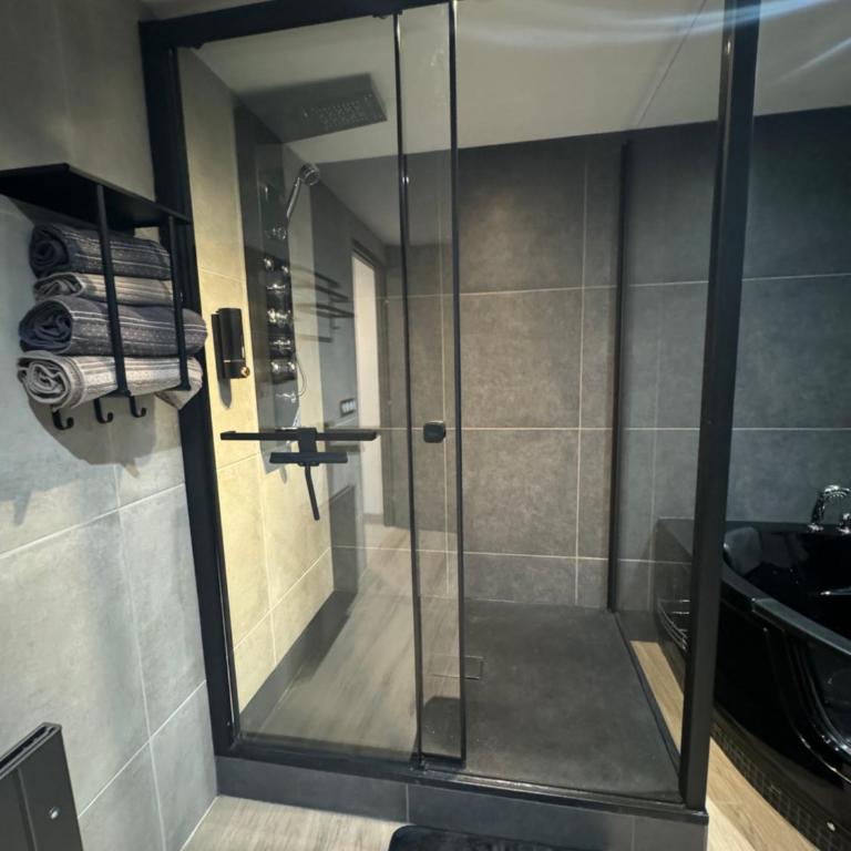 Suite L'échappée Belle - Apartment mit 1 Schlafzimmer - 12