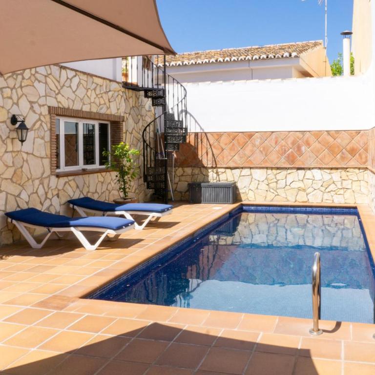 House Pool & Parking Malaga - Casa de 4 dormitorios - 2