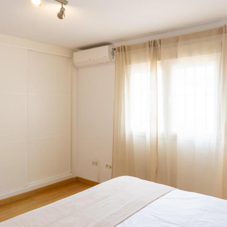 House Pool & Parking Malaga - Casa de 4 dormitorios - 11