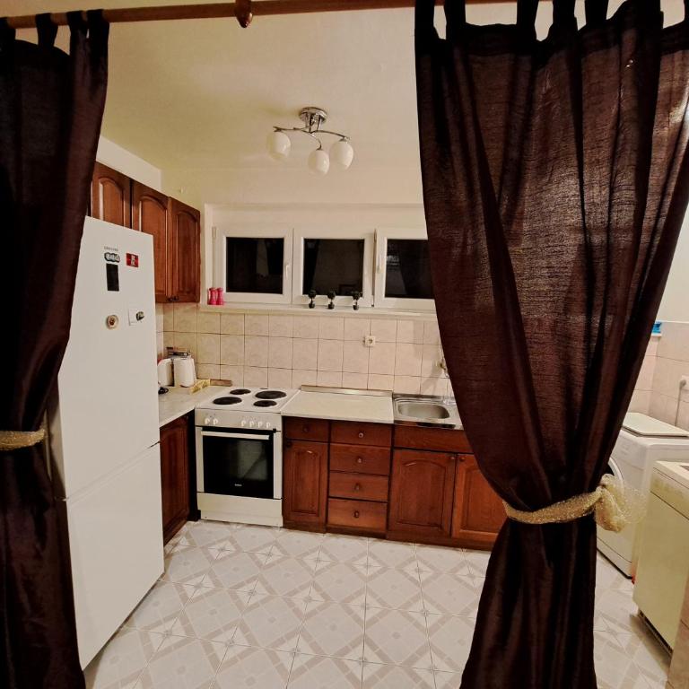 Stan na dan CentarM - Apartman sa 2 Spavaće Sobe - 11