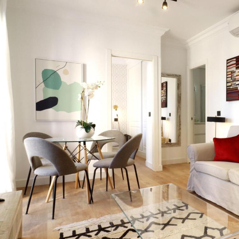Apartamentos Madrid Río - Double Room - 4