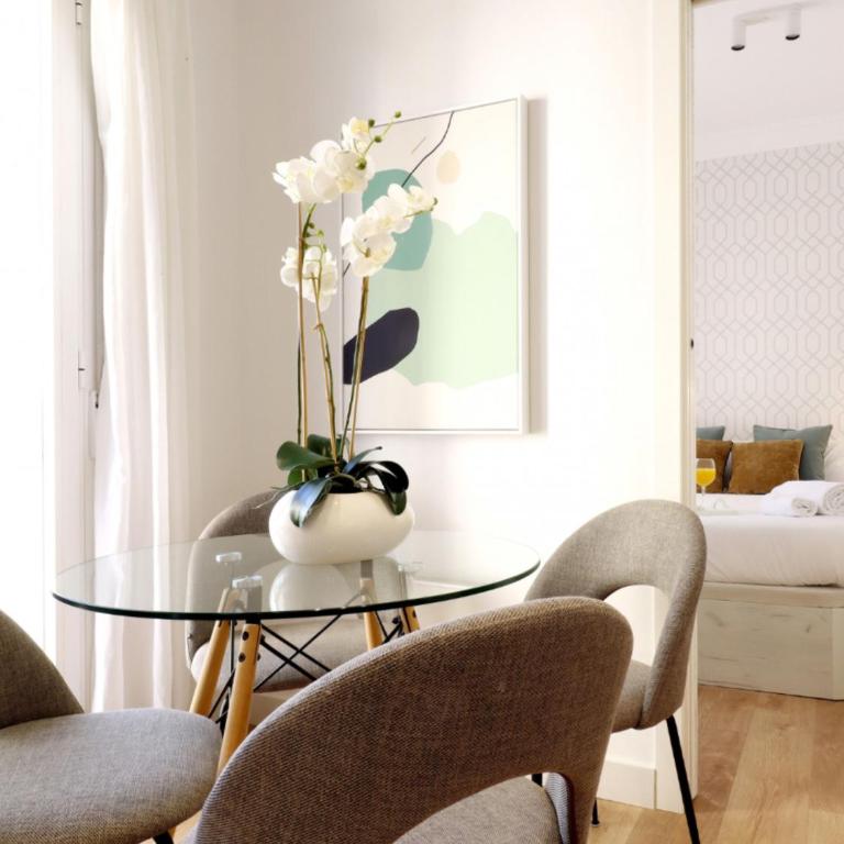 Apartamentos Madrid Río - Double Room - 7