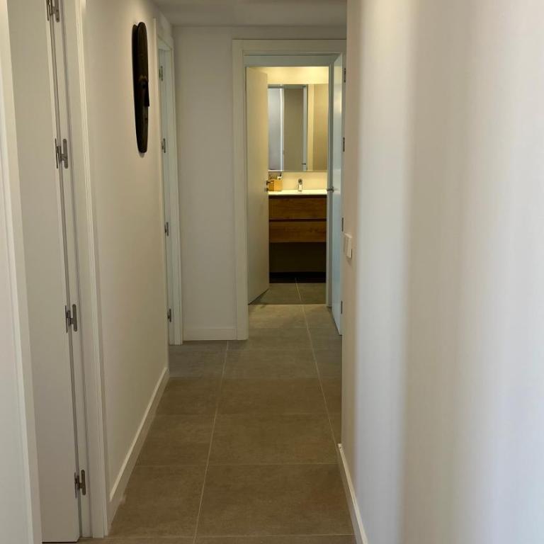 Calpesunrisetower - Three-Bedroom Apartment - 11