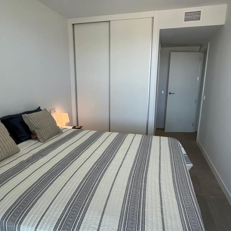 Calpesunrisetower - Three-Bedroom Apartment - 20