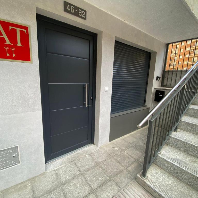 E&R-2 Plaza España - One-Bedroom Apartment - 33