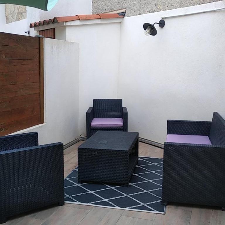 Le triplex Saint Aphrodise, terrasse au calme et parking gratuit - Apartment mit 2 Schlafzimmern - 3